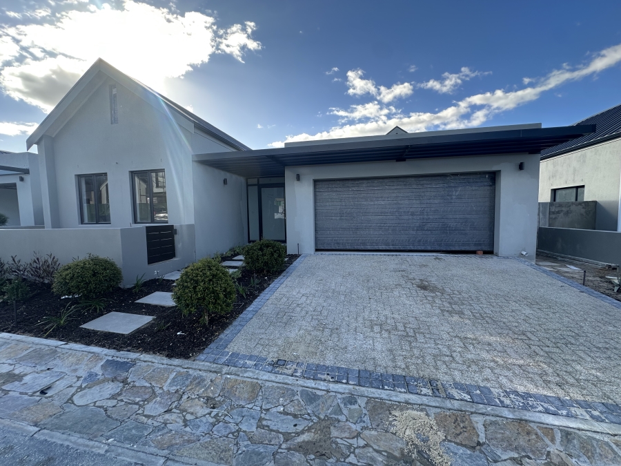 4 Bedroom Property for Sale in Stellenbosch Farms Western Cape